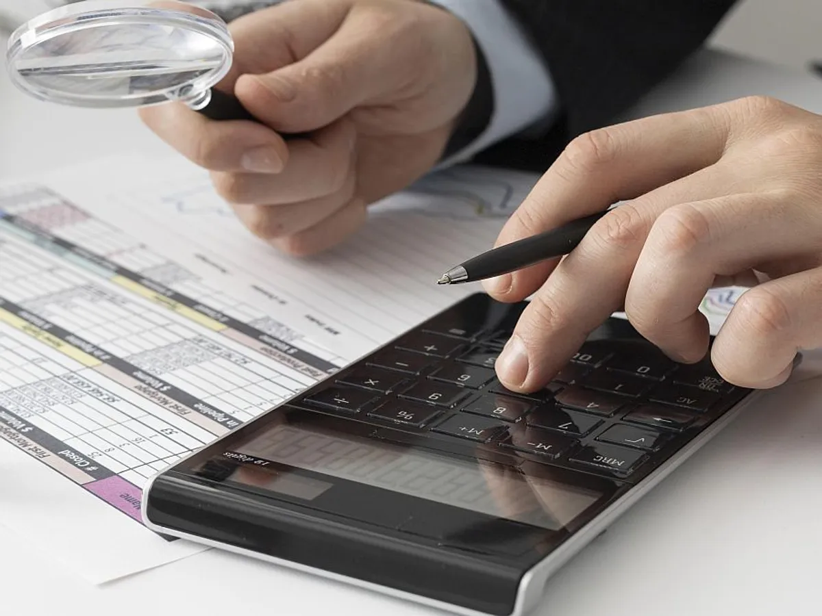 Titlurile de stat Fidelis. Cât scad profiturile celor ce investesc în ele? Care este cauza? - Foto: Freepik/CC0