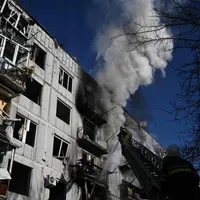 Rușii au bombardat o clădire de apartamente din Kiev, după ce au spus că nu atacă ținte civile/FOTO: as.com