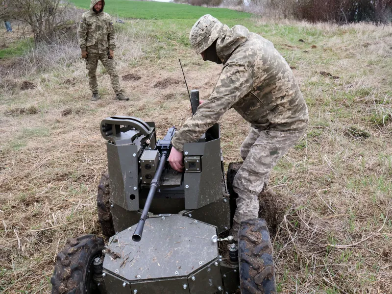 Ucraina înlocuiește soldații cu roboți tereștri. Distrug și capturează trupele invadatoare ale Rusiei - Foto: Profimedia Images