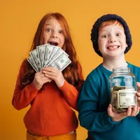 Câți bani de buzunar sunt suficienți pentru copii? Ce ar putea face cu ei dacă i-ar economisi? - Foto: Freepik.com (rol ilustrativ)