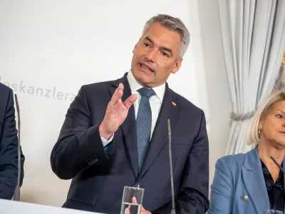 Cancelarul Austriei, care nu ne vrea în Schengen, și-a mai descoperit un dușman - Foto: Profimedia Images