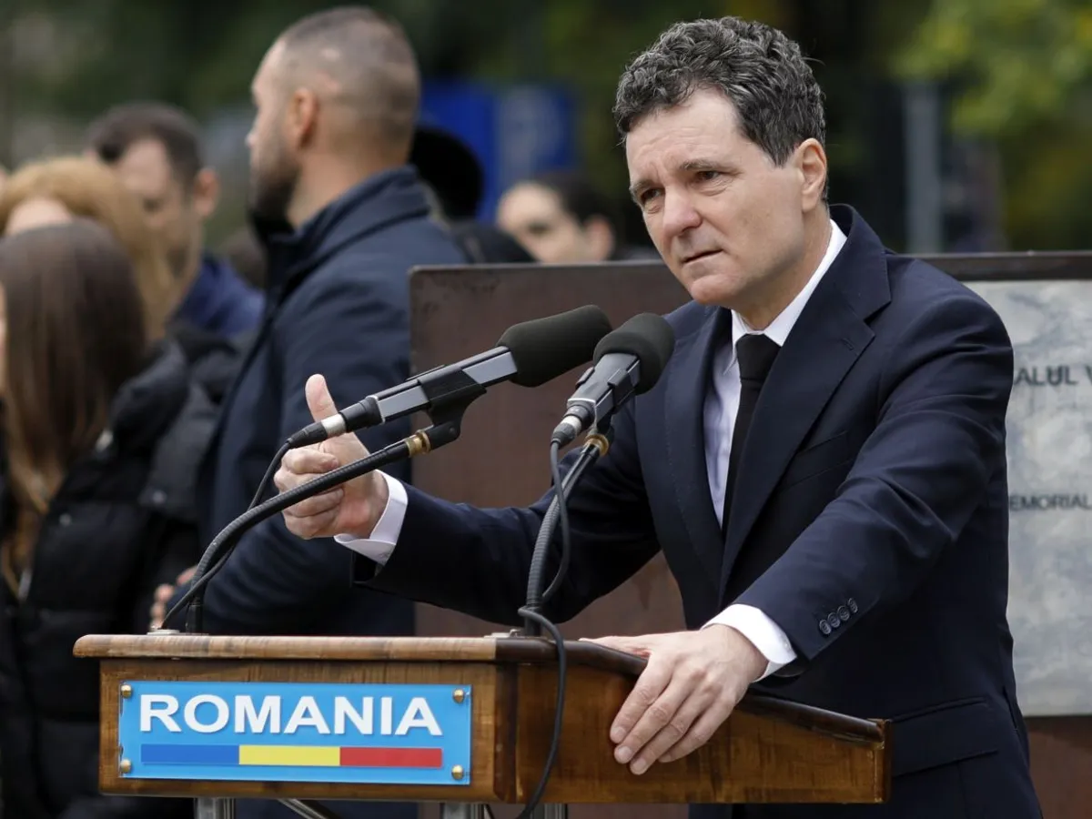 Nicuşor Dan, la memorialul Victimelor Holocaustului - Foto: INQUAM PHOTOS/Mălina Norocea