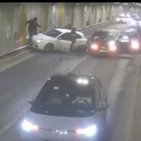 Cine e vinovat de carambolul cu 3 mașini din Pasajul Unirii? Și ce spune despre șoferii români - Foto: captură video