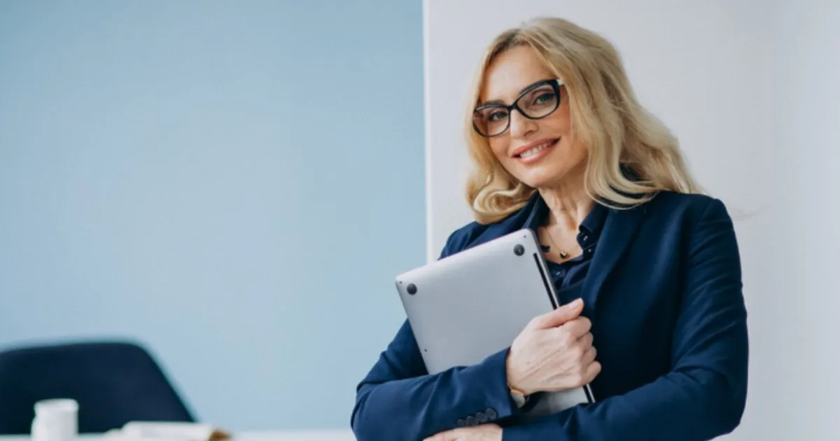 România stă mai bine decât Germania sau Danemarca la ponderea femeilor în funcţii de conducere • Newsweek România