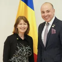 Ambasadorul României în SUA, prima întâlnire cu noua ambasadoare a SUA în România, Kathleen Kavalec - Foto: Facebook