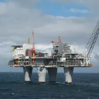 Norvegia desfășoară soldați la platformele de petrol și gaze /foto: wikipedia