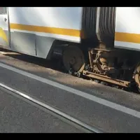 Roți de tramvai "înglodate" în mastic/FOTO: facebook.com