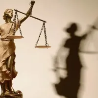 Balanța Justiției e dezechilibrată/FOTO: g4media.ro