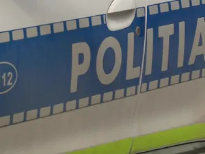 Un polițist fals a fost prins după ce a băut și a furat banii unui trecător. Ce riscă? -Foto: Arhiva