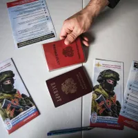 Putin dă mână liberă FSB-ului să confiște pașapoartele rușilor care vor să fugă de armată - Foto: Profimedia Images