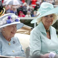 Regina Elisabeta a II-a: Camilla, soția prinţului Charles, ar trebui să devină regină consoartă. / Foto: nypost.com