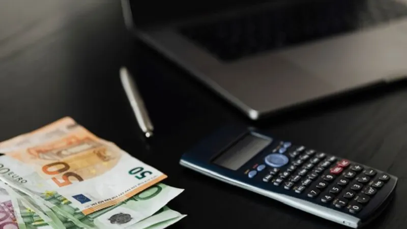 Unii români vor primi ajutoare financiare de la stat Foto: Freepik.com
