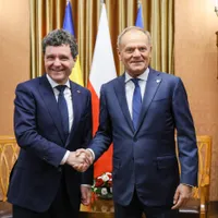 Nicușor Dan a fost primit de premierul Donald Tusc la vizita sa în POlonia - Foto: Profimedia Images