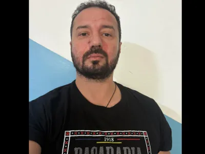 Bărbatul care i-a strigat lui Georgescu „marș la Moscova” afirmă că a fost bătut de susținătorii fostului candidat la prezidențiale