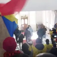 Primarul Timișoarei: „O bandă de membri AUR, în frunte cu George Simion, a pătruns” în primărie. / Foto: digi24.ro