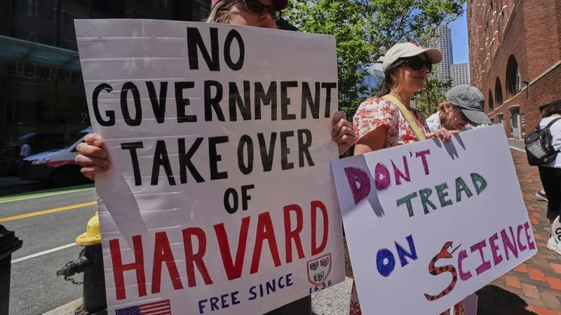 Protest în faţa sălii de judecată din Boston - Foto: Profimedia Images