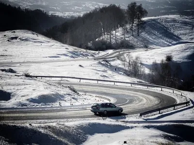 Drum înzăpezit România - Foto: Facebook/Compania Nationala de Administrare a Infrastructurii Rutiere