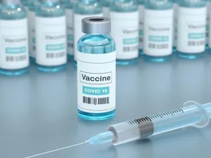 Bătaie pe vaccin/FOTO: digi24.ro