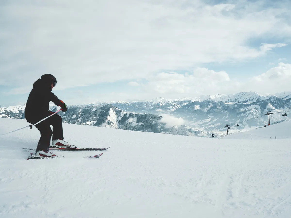 O stațiune de schi populară din Europa avertizează asupra unui virus mortal. Cum poate fi luat?