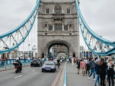 Traficul rutier din Londra se face pe partea stângă a șoselei - Foto: Pexels (cu rol ilustrativ)