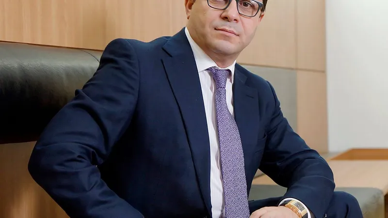 Omul de afaceri Gruia Stoica a achiziționat RAFO Onești prin intermediul companiei Roserv Oil
