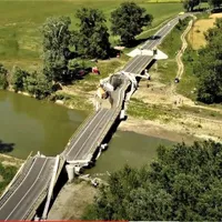 Podul peste Siret a rezistat doar șase luni de la reabilitare/ Foto: Facebook