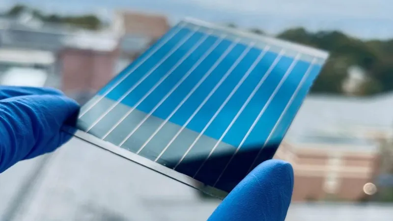 Revoluție în lumea panourilor fotovoltaice? Panourile „PSC” sunt flexibile, ușoare, super-puternice - Foto: pv-magazine.com