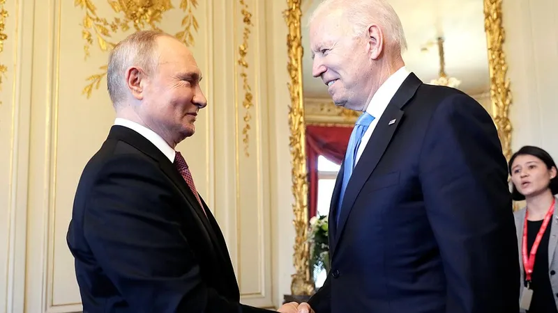 Biden îi cere lui Putin să facă ceva împotriva atacurilor cibernetice care pleacă din Rusia/FOTO: en.kremlin.ru