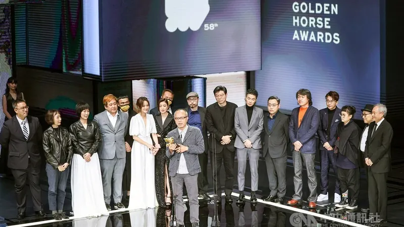 „Oscarurile Asiei”: The Falls, un film despre efectele pandemiei, desemnat cel mai bun lungmetraj. / Foto: worldakkam.com