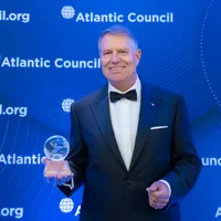 Iohannis, primul șef de stat UE premiat de Consiliul Atlantic din SUA: România, un exemplu de urmat - Foto: Profimedia images