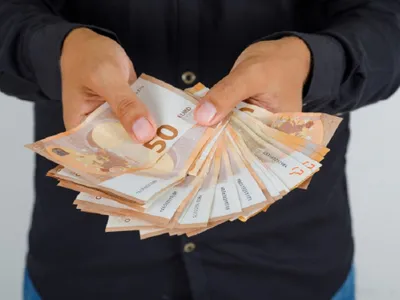 Cel puțin 250.000 € pentru românii care se întorc în țară și își deschid o afacere. Va fi lege - Foto: Freepik.com (rol ilustrativ)