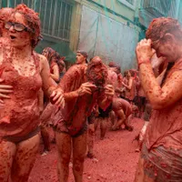 20.000 de oameni, prezenți la Tomatina, cea mai mare bătaie cu roșii din lume - Foto: Profimedia Images