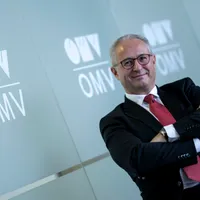 Șeful OMV, din nou, vizită fulger la București. Îngrijorat de un dosar de evaziune fiscală al DIICOT - Foto: Profimedia Images