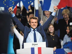 Macron, la un miting din timpul campaniei din 2017, cu doar câteva zile înainte să câştige alegerile. Foto Getty Images