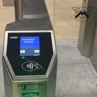 Metrorex introduce card contactless special pentru abonamentul săptămânal, lunar sau anual. / Foto: infobucharest.ro