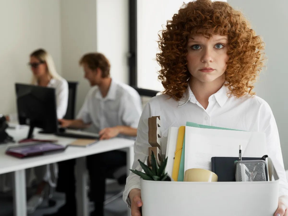 Femeie concediată - Foto: Freepik (rol ilustrativ)