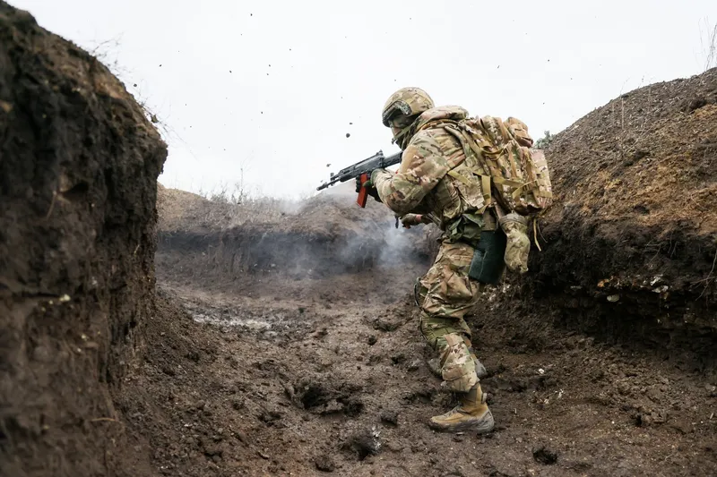 Militar rus pe front