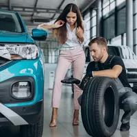 Alegerea cauciucurilor trebuie să țină cont de stilul de condus, specificațiile mașinii, dar și de greutatea autovehiculului - Foto: Freepik (imagine cu rol ilustrativ)