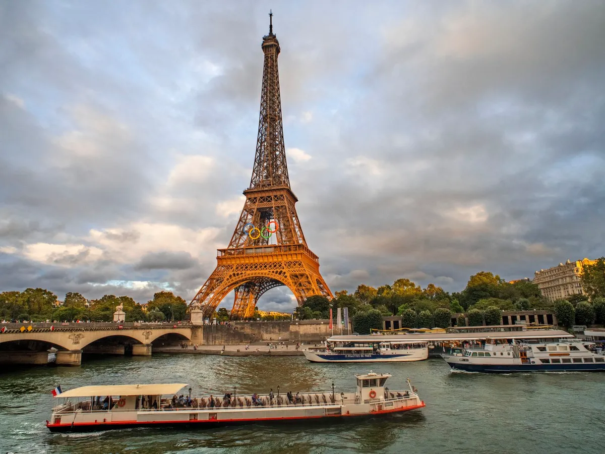 Pene de curent în Paris din cauza caniculei. Restabilirea energiei electrice, întârziată de o grevă - Foto: Profimedia Images (Imagine cu rol ilustrativ)