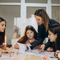 Elevii și profesorii au liber pe 5 iunie - Foto: Freepik.com (rol ilustrativ)