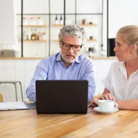 Ce pensie iei la recalculare dacă ai muncit pe salariul mediu timp de 35 sau 45 de ani? - Foto: Freepik
