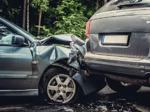 Trafic blocat pe un drum intens circulat. 6 oameni răniți, în zona unei mănăstiri - Foto: Freepik (rol ilustrativ)