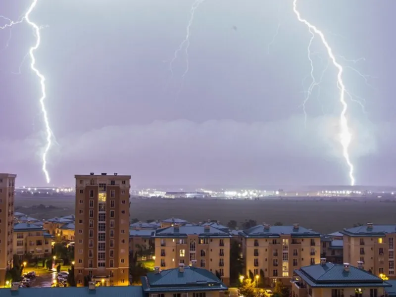 Cod portocaliu de vreme severă în câteva județe din țară. Unde bate furtuna în minutele următoare - Foto: Arhiva (imagine cu rol ilustrativ)