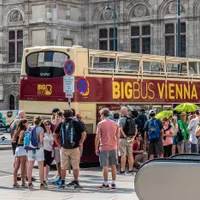 Schimbări din iunie pentru românii din Austria. Unele taxe cresc cu 48%. Ce se întâmplă cu salariile - Foto: Profimedia images (rol ilustrativ)