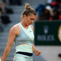 Simona Halep, eliminată în turul doi de la Roland Garros de Qinwen Zheng. / Foto: playsport.ro