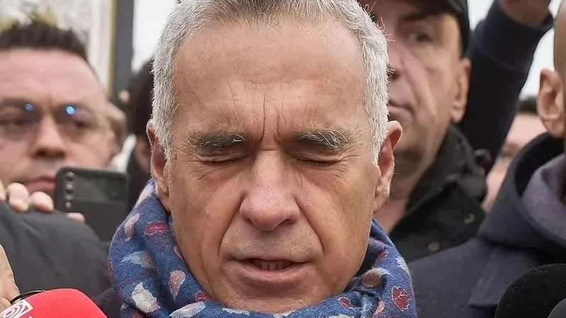 Cum pune Călin Georgescu pensia românilor în pericol? “Nu vă mai dăm bani să faceți plăți” - Foto: Profimedia Images