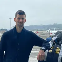Novak Djokovici este într-un hotel pentru refugiați. FOTO: Facebook