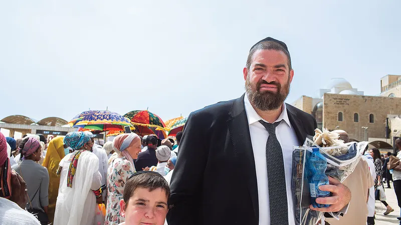 Evrei ortodocși din toată lumea de Sărbătoarea Paștelui, în fața Zidului Plângerii (18 aprilie 2022)