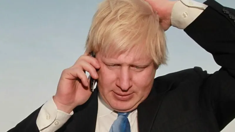 Numărul de telefon mobil personal al lui Boris Johnson, disponibil pe internet de 15 ani. Foto Getty Images