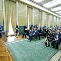 FAST ȘI DEGEABA. Anunțul despre achizițiile de aparatură medicală pentru spitale a fost făcut cu pompă la Palatul Victoria, în prezența premierului momentului, Mihai Tudose